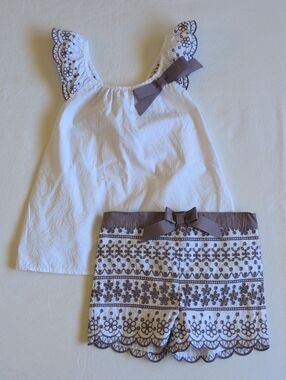 Max Studio Girls 4T Embroidered Eyelet Top & Shorts Outfit Set